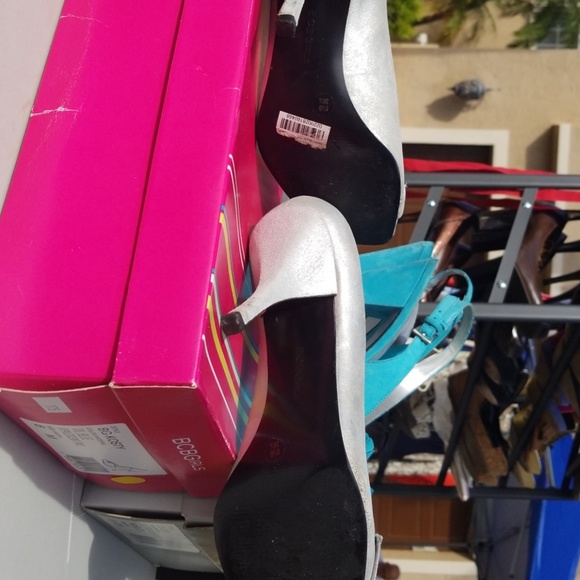 Shoes - Picture 3 of 3